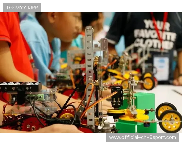 战队参观科技展览拓展选手视野，参观科技展览的心得体会