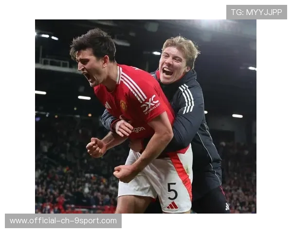 曼联青训迎来突破，年轻球员助力一线队